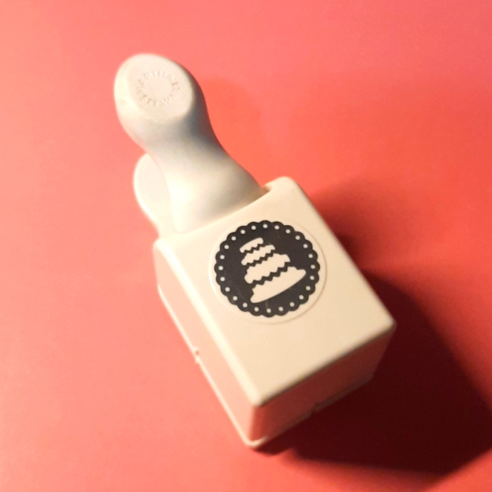 Cake paper Punch